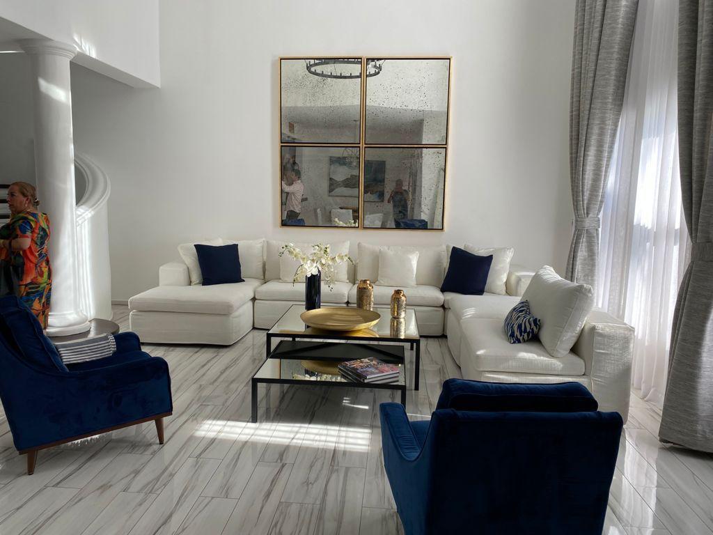 Los Cabos Residencial La Jolla Casa Tigre is located in La Jolla, a well-positioned community offering convenient access to San José del Cabo and the corridor. This house has ocean for sale