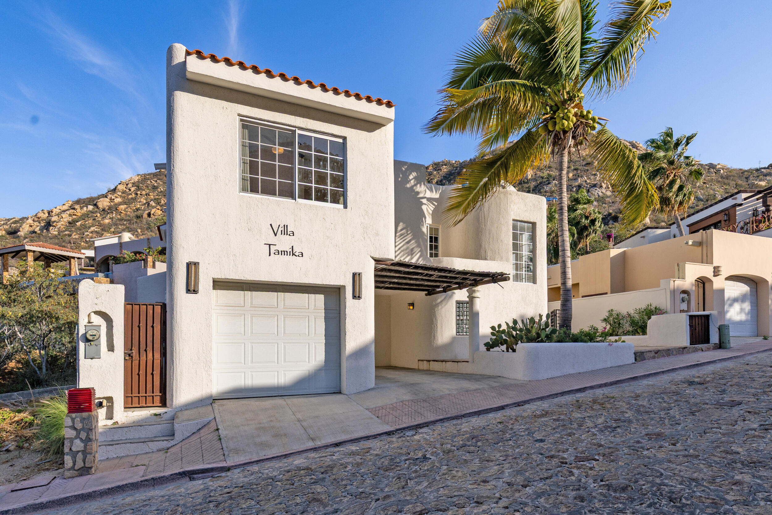 Los Cabos Rancho Paraiso Located in the exclusive community of Rancho Paraiso. This custom 3 bedroom + office and 2.5 bath home are an excellent retreat for the whole family. This home is an entertainer's paradise with large spacious patios on the top and bottom levels. The home is nestled on one of the largest lots in Rancho Paraiso and offers spectacular for sale