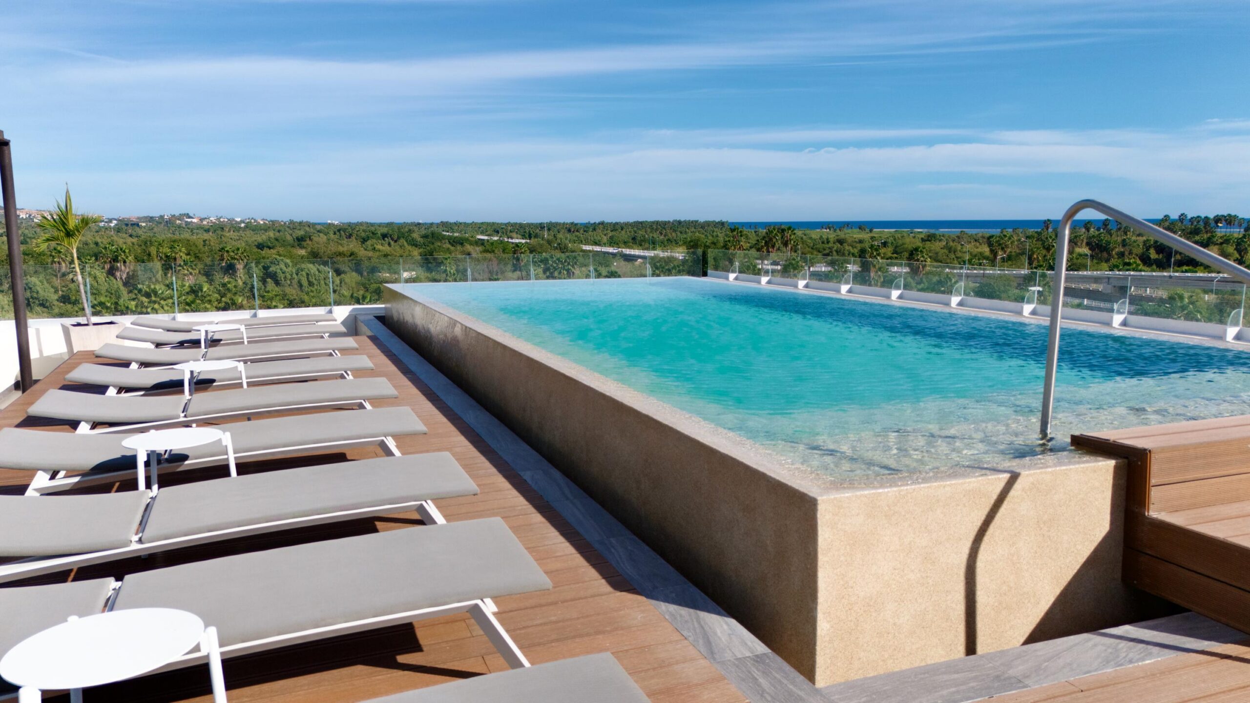 Los Cabos Centro-Sjd Beautiful 3 bedroom, 3 bathroom Penhouse overlooking the San Jose del Cabo Estuary. Prime downtown location , few steps from all the restaurants, shops and art galleries of San Jose. for sale